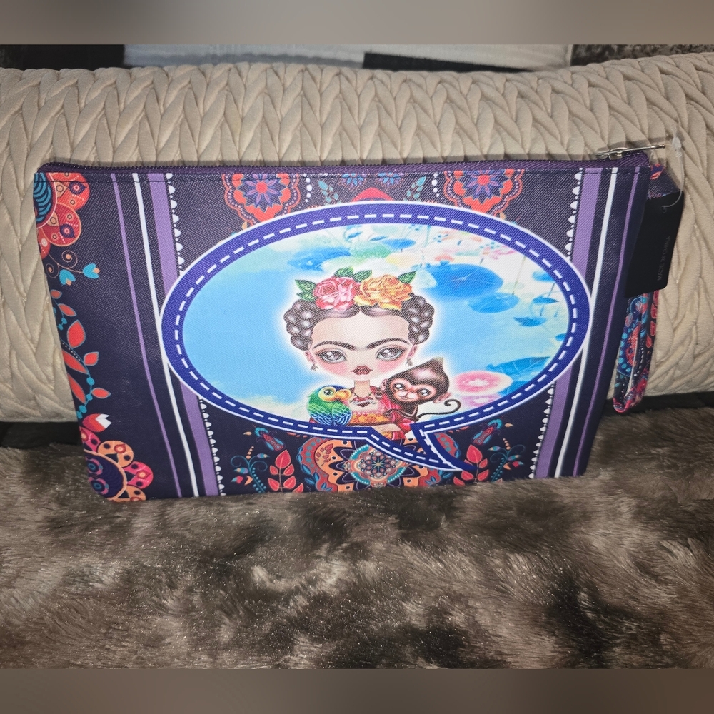💃NWT Frida-Inspired Purple Patterned Wristlet Pouch/Cosmetic Bag